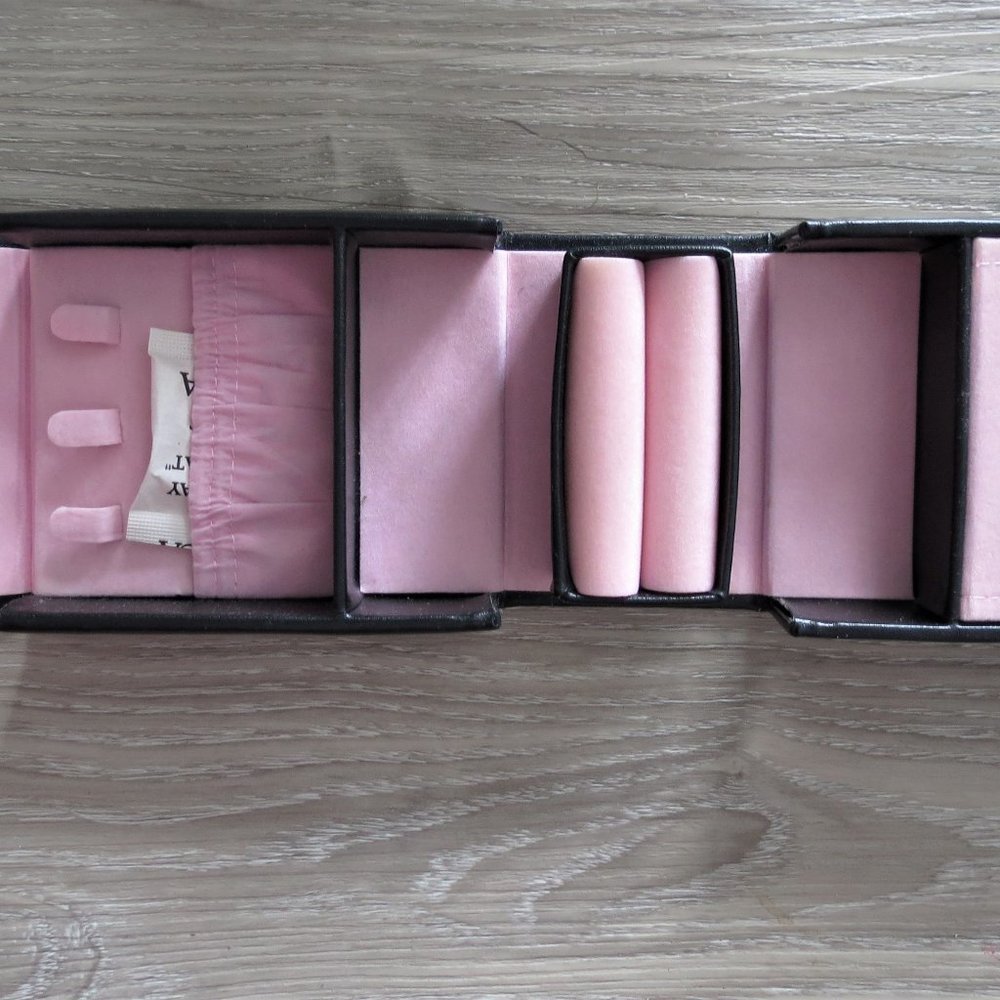 Loads of Pockets Jewelry case.